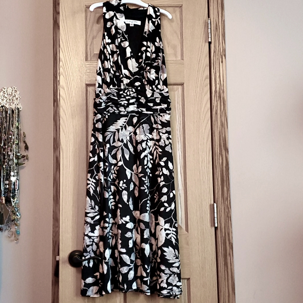 Must see-Formal dress